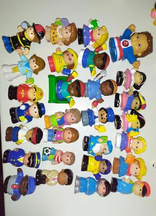 Fisher price человечки оригинал одним лотом 28 штук.
