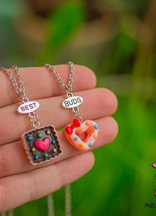 Кулон для двоих друзей "best buds. пирожное сердце. цена за набор