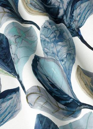 Декоративная ткань для портьер римских штор  покрывал испания серо-синие  листья на молочном фоне