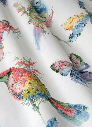 Декоративная ткань для портьер римских штор покрывал испания  разноцветные птицы и бабочки на белом фоне