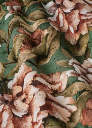 Декоративная ткань для портьер римских штор  покрывал испания крупные терракотовые цветы на зеленом фоне