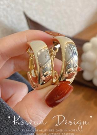 Стильні сережки біжутерія жіночі золотисті nyu55-s