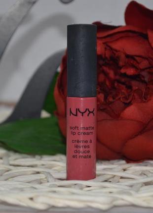 Фірмова легка рідка матова помада nyx professional makeup soft matte lip cream оригінал2 фото