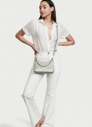 Шикарна сумочка білого кольору victoria’s secret із плетіння3 фото