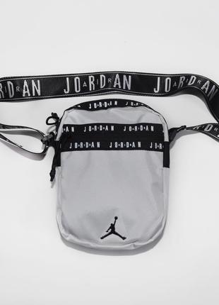 Сумка через плече nike air jordan месенджер джордан бананка найк