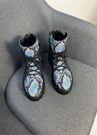 Шикарні черевики з натуральної гладкої шкіри та з тисненням під пітона зимові демисезонні шнурівка7 фото