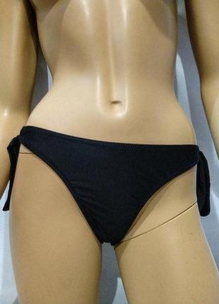 Чорні жіночі класичні купальні плавки 36-40 євро