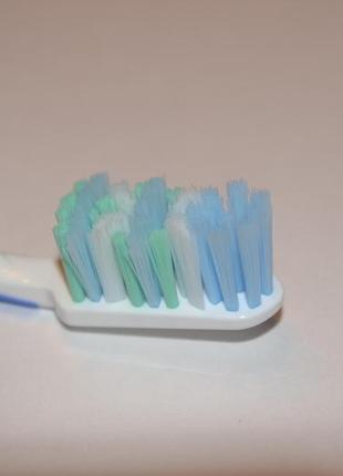 Набор универсальных зубных щеток glister 4 шт2 фото