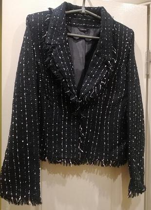 Трендовый пиджак с серой люрексовой ниткой
