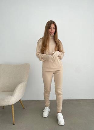 Женский спортивный костюм с варешками на флисе кофта с карманами воротник под горло штаны пояс резинка низ манжеты без карманов