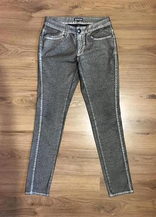 Роскошные серебристые джинсы,скинни,стрейч!!