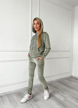 Велюровий костюм