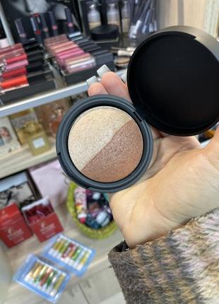 Бронзатор/хайлайтер aden