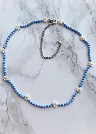 Синій чокер на шию ромашки