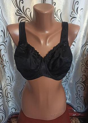 Дуже красивий вишитий бюстгальтер 36d 80d