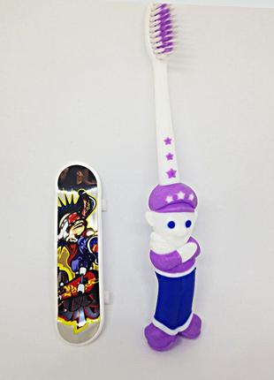 Детская зубная щетка с  игрушкой- скейтборд на колесиках4 фото