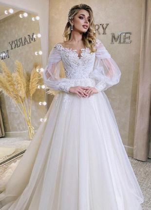 Весільна сукня без шлейфу