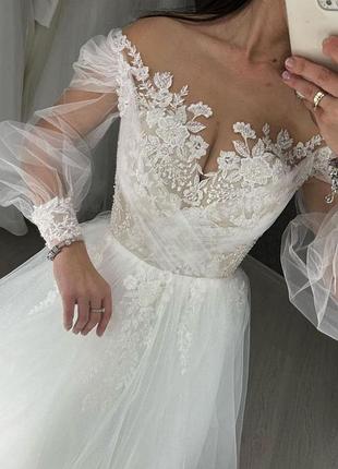 Весільна сукня без шлейфу