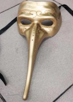 Венецианская маска доктор чума золото