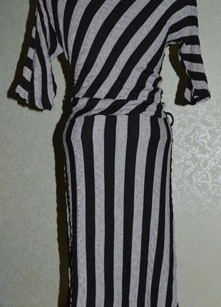 Платье вискоза как жатка в черно-серую полоску / очень интересное, м4 фото