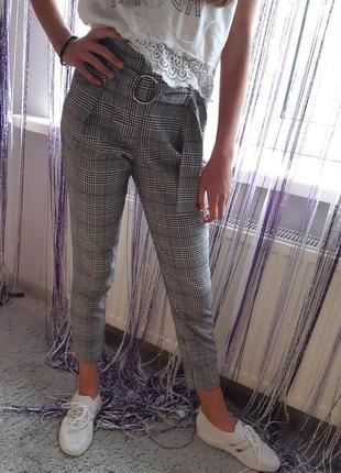 Жіночі брюки в клітинку 40 р