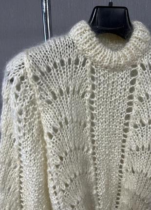 Пухнастий  ажурний светр із мохеру2 фото