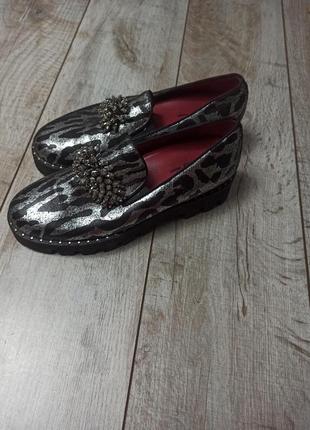 Лофери туфлі жіночі