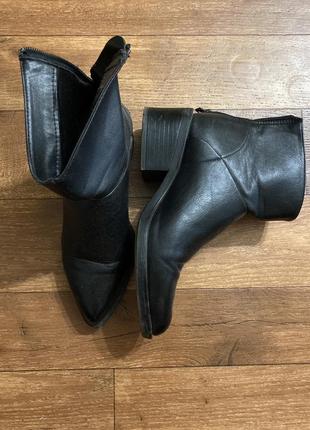 Казакі, чоботи, ботильйони