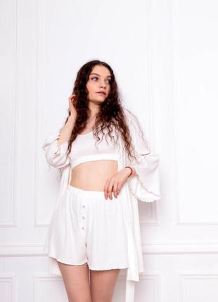Жіночий піжамний домашній костюм в рубчик трійка топ шорти і халат комплект для дому та сну білий 20517