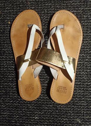 Шльопанці шкіра