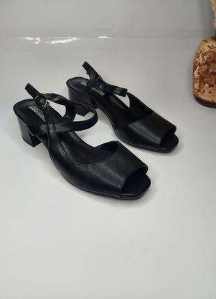 Босоножки женские 35-40