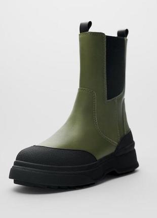 Шкіряні чобітки zara 10