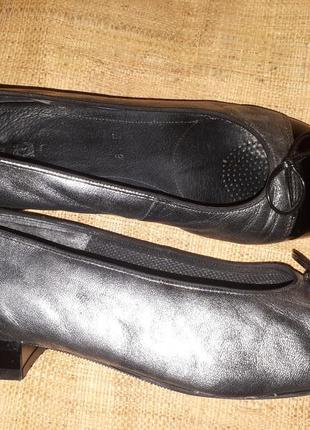 8р-27.5 шкіра на широку туфлі ara