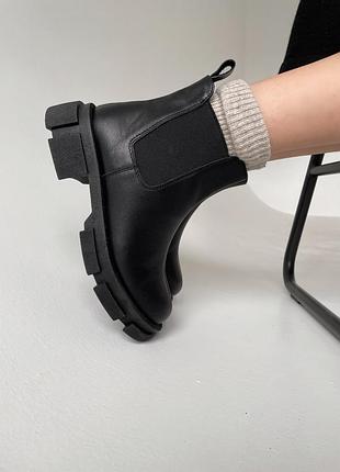 Челсі в чорному кольорі з натуральної шкіри
сезон: зима ( набивна овчина)