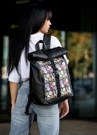 Жіночий рюкзак ролл чорний з принтом жираф2 фото
