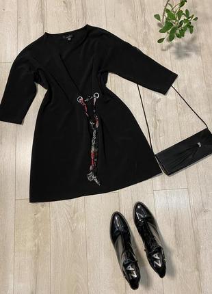 Чорна базова сукня великий розмір