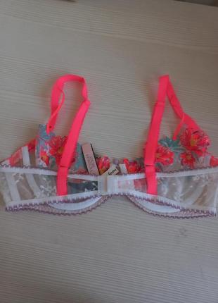 Бюстгальтер