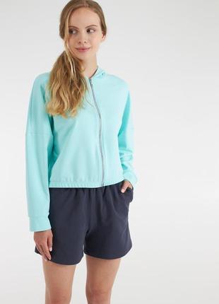 Костюм kelly от ellen с шортами и стильным женским джемпером на замке