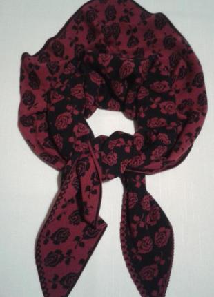 Платок -шаль шерстяной трикотажный с розами хустина+300платков шарфов на странице2 фото