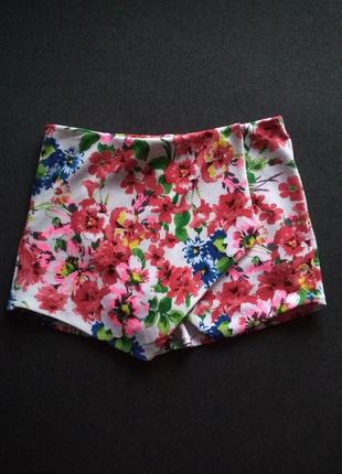 Трендова спідниця - шорти. спідниця. шорти. квітковий принт. асиметрію