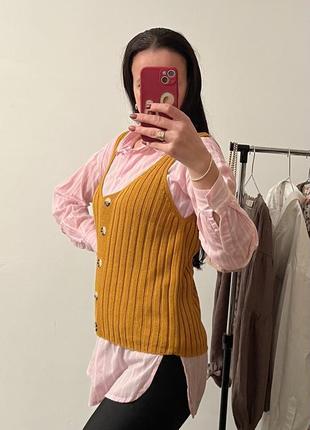 Вязана жилетка майка