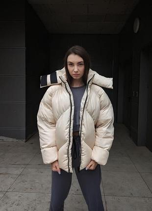 В наличий 7