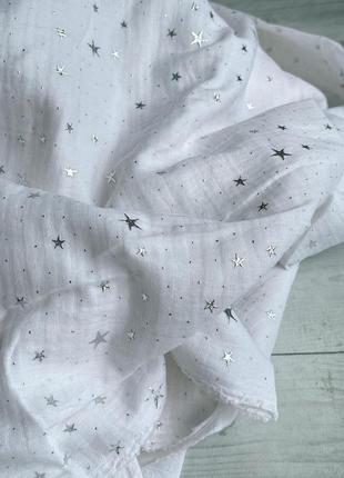 Тканина бавовна -жатка для рукоділля срібні зірочки на білому тлі1 фото