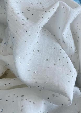 Тканина бавовна -жатка новорічна срібні горошки на білому тлі