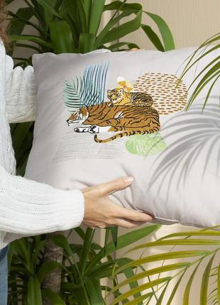 Подушка декоративна tiger з вишивкою тм ideia 50х50 см