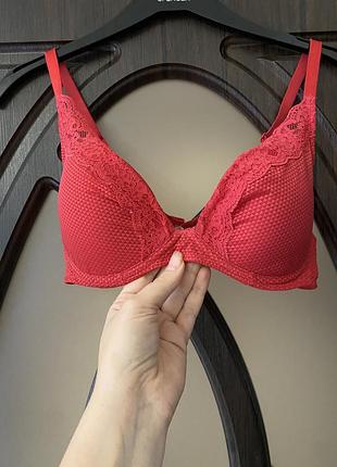 Шикарний, базовий, бюстгальтер, червоного кольору, від бренду: passionata 👌
