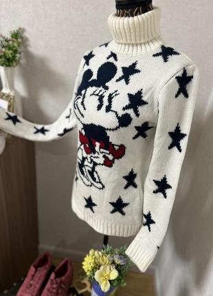 Стильный белый свитер микки маус7 фото