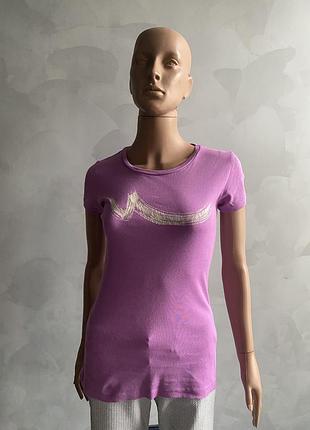 Фіолетова подовжена футболка