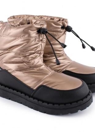 Стильні чорні бежеві золоті зимові черевики чоботи дутики дутиші уги уггі модні теплі3 фото