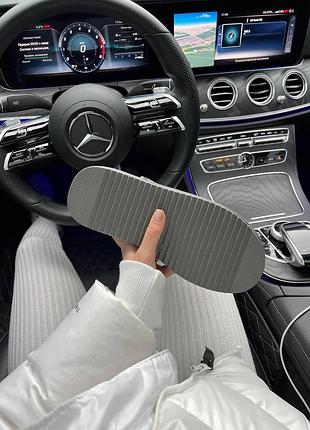 Уггі 
mini 2